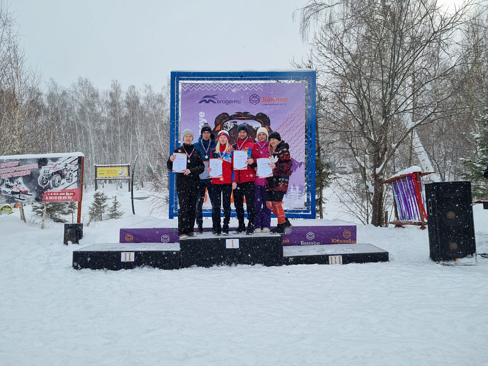 Мосова и Францев стали абсолютными победителями Кубка России по горнолыжному спорту слепых