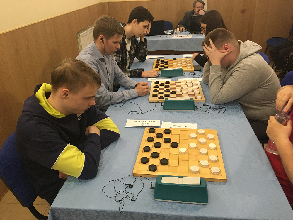 В Костроме определены победители и призеры чемпионата и первенства России по шашкам спорта слепых